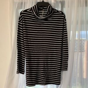 Cozy Free people sweater black and white stripes